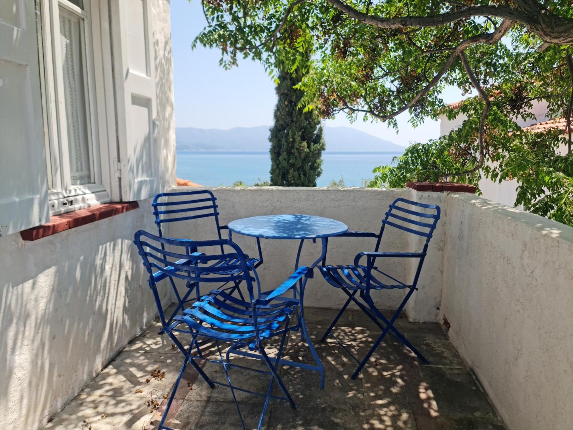 Loukoulos' Maisonette Marathokampos Exterior photo